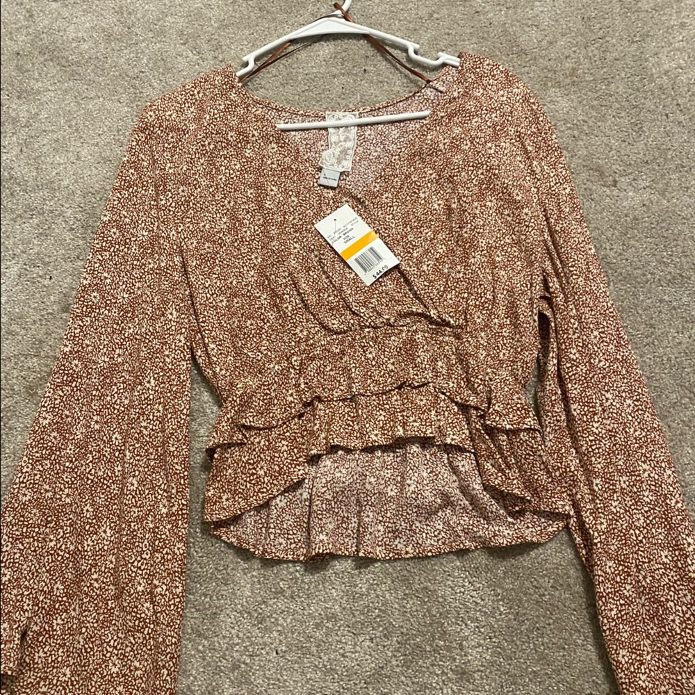 Long sleeve floral top